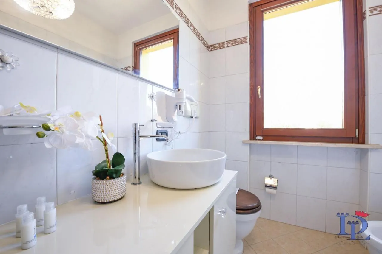 Desenzanoloft Official Partner Marriott Homes & Villas - Luxury Suite With Jacuzzi And Garden Desenzano del Garda