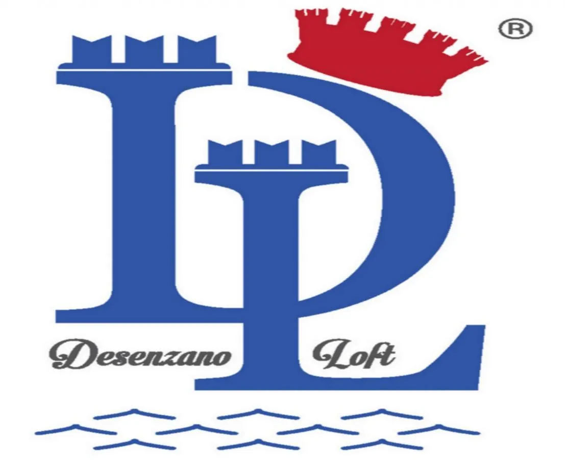 Desenzanoloft Official Partner Marriott Homes & Villas - Luxury Suite With Jacuzzi And Garden Desenzano del Garda