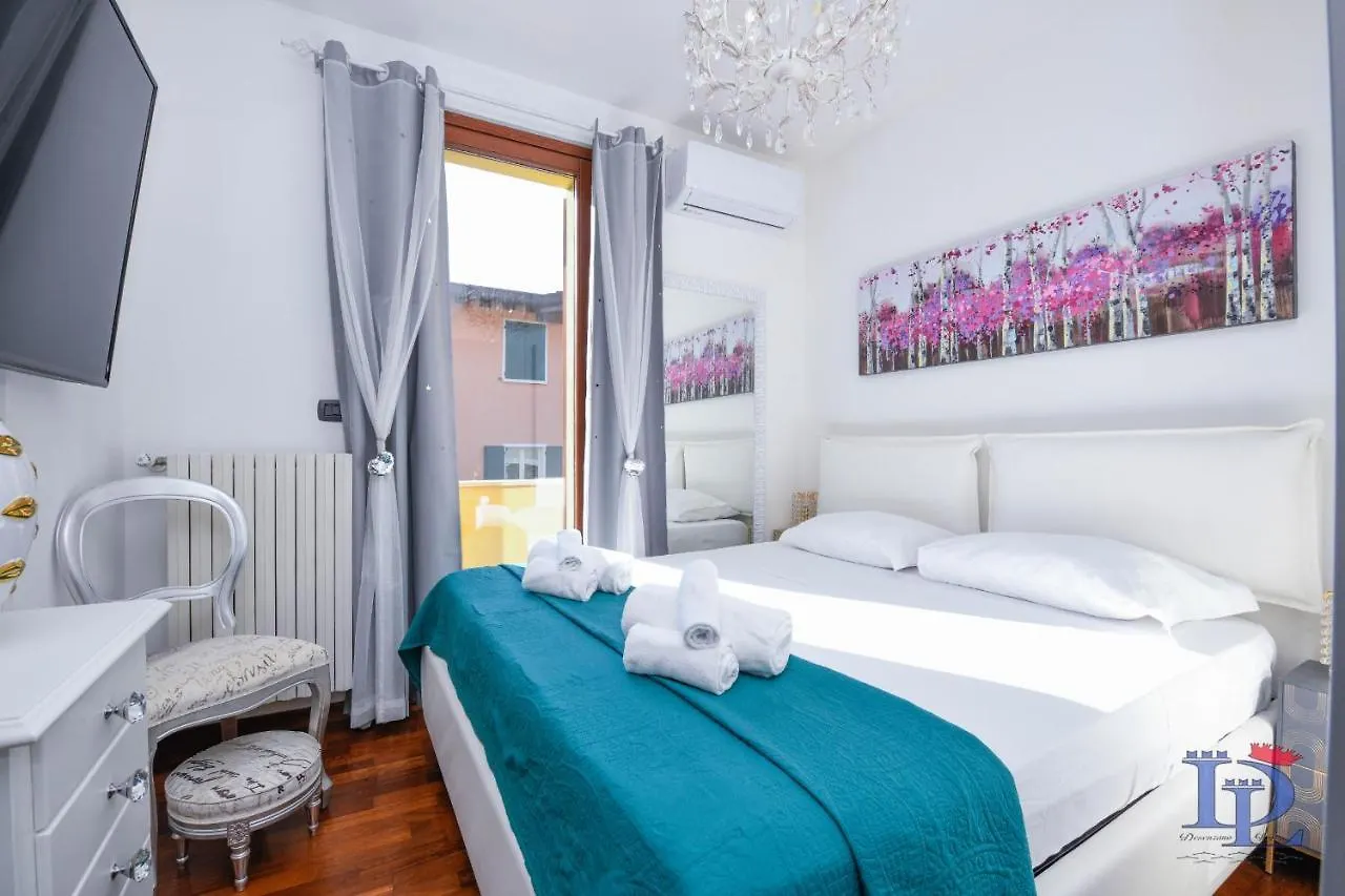 Desenzanoloft Official Partner Marriott Homes & Villas - Luxury Suite With Jacuzzi And Garden Desenzano del Garda